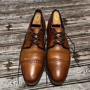 Allen Edmonds Clifton Cap Toe Oxford Men’s 11D walnut